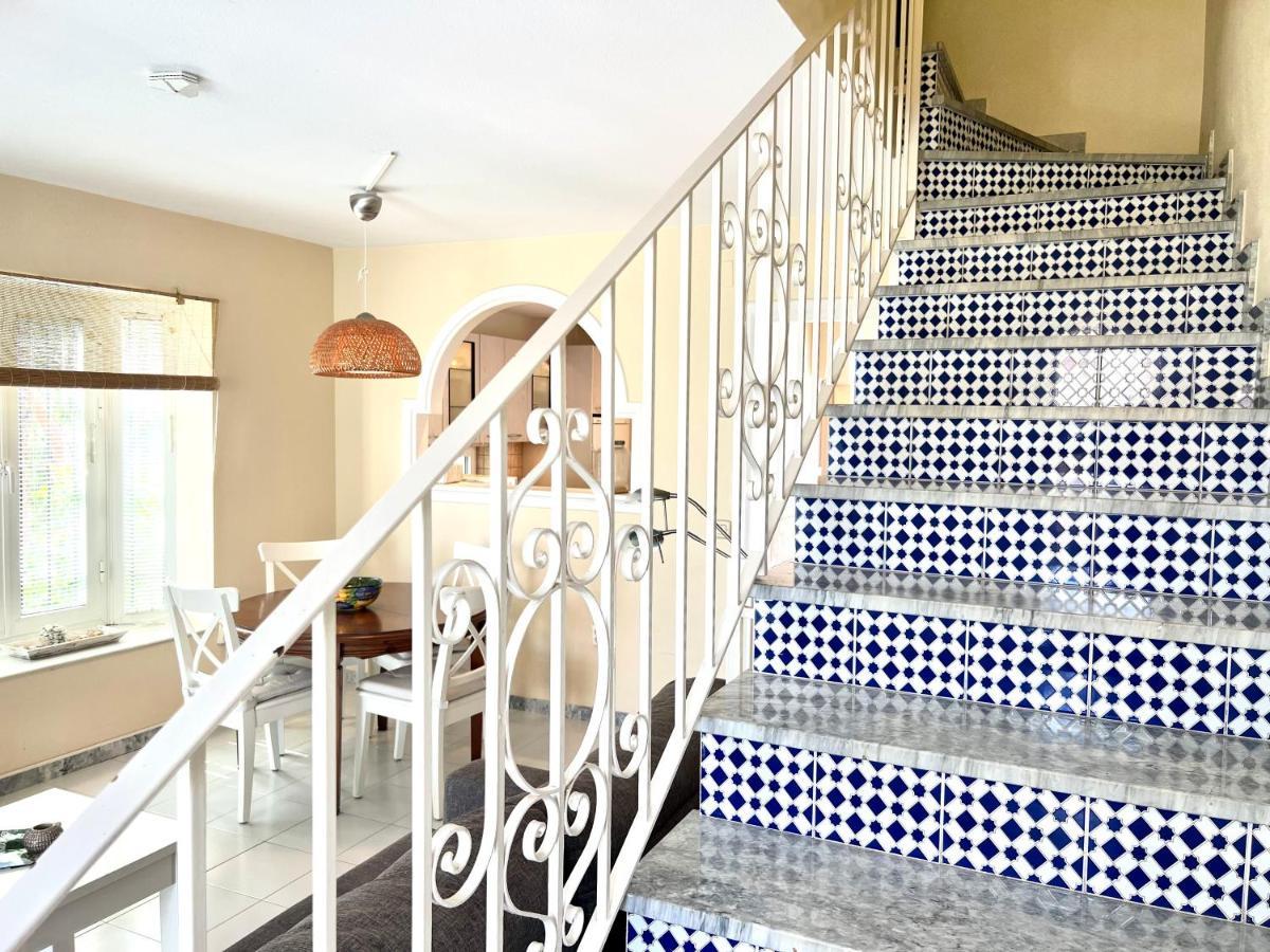 Fabulous Vacation In A 2 Bedroom Townhouse With 2 Terraces Overlooking The Sea, Suitable For 6 People 3 Swimming Pools Tennis And 200 Mts From The Sea El Faro Esterno foto